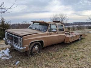 lot 1501 image: 1986 GMC CK 3500 Truck