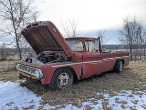 lot 1999 image: 1962 Red Chevrolet Truck