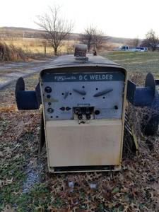 lot 5827 image: AO Smith DC Welder