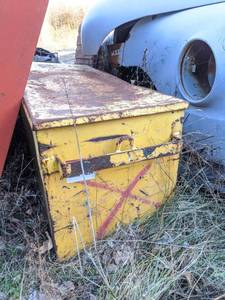 lot 5834 image: Tool Box