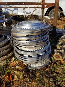 lot 5837 image: Antique Hub Caps