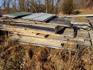 lot 5846 image: Pile of Various Wood Pieces