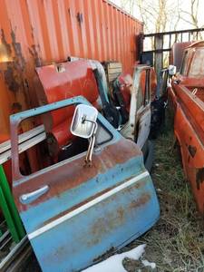 lot 5851 image: 1960-1966 Chevy C10 Doors