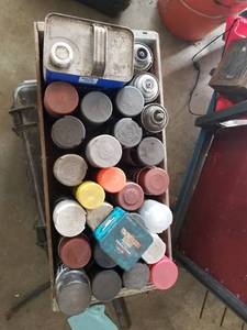 lot 5886 image: Spray Paint