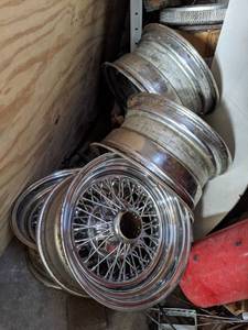 lot 5907 image: (4) 15 Inch Rims