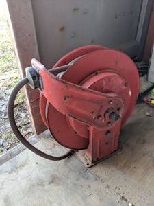 lot 5918 image: Contents Of Shipping Container