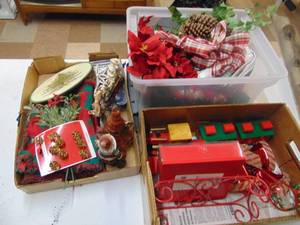 lot 5398 image: Christmas Dcor