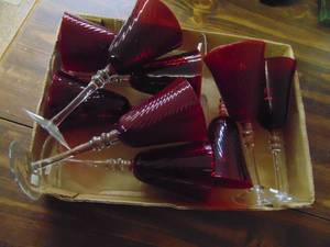 lot 5403 image: Red Glass Stemware