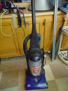 lot 5416 image: Bissel Vacuum Cleaner