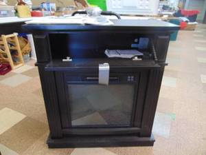 lot 5431 image: Lasko Electric Heater - Fireplace