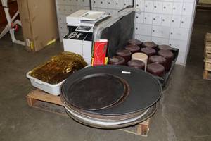 lot 4322 image: Pallet of Misc Items