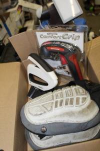 lot 4323 image: Box of Plumbing related Items