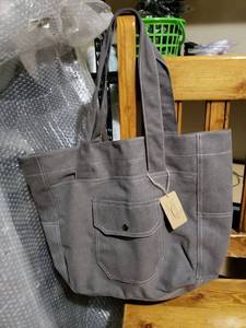 lot 17404 image: Losmile canvas tote