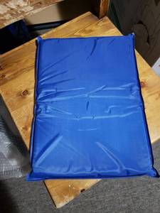 lot 17412 image: Cooling mat