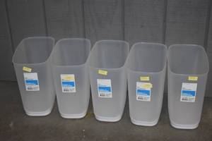 lot 17 image: 5 Room Essentials Slim Wastebaskets