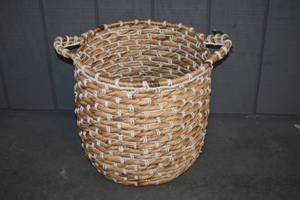 lot 61 image: Threshold Basket