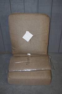 lot 67 image: LaZBoy Charlotte Recliner Cushion Set