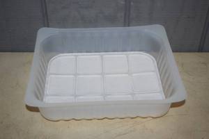 lot 86 image: 100 Fresh-R-Pax Trays