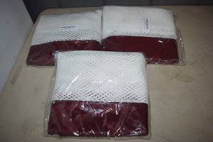 lot 226 image: 3 Nylon and Mesh Laundry Bags