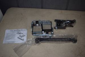 lot 286 image: Gate Hardware Kit