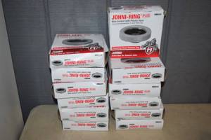lot 328 image: 12 Jumbo Johni-Ring Plus Wax Gaskets