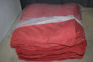 lot 384 image: 100 Shop Rags 13 x 15