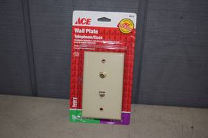lot 342 image: 24 TelephoneCoax Wall Plates