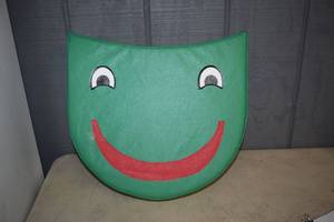 lot 376 image: Barber Chair Booster Pad