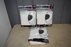 lot 387 image: 36 Painters Spray Socks