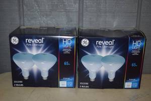 lot 452 image: 4 GE Reveal HD Light Indoor Floodlights 65 Watt