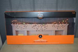 lot 461 image: Spiderweb String Lights