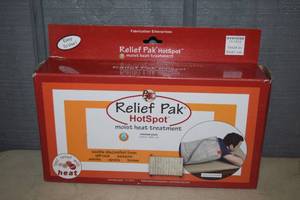 lot 495 image: Relief Pak Hotspot Oversize Moist Heat Pad 15 x 24