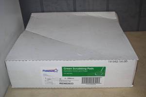 lot 464 image: 5 Renown Green Scrubbing Pads 20
