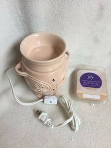 lot 3075 image: JOY Forever Fragrant Odor-Eliminating Warmer