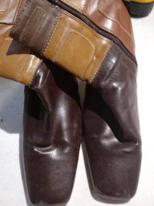 lot 2419 image: Predictions Boots Size 11W