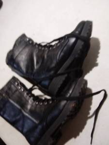 lot 2425 image: Bamboo Boots Size 6.5