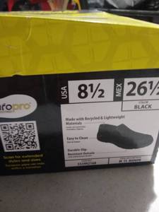 lot 2441 image: Black Work Shoes Size 8.5