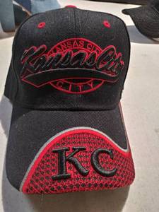 lot 2381 image: Kansas City Hat