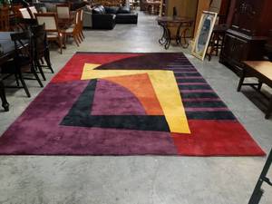 lot 1025 image: Modern Colorful Area Rug