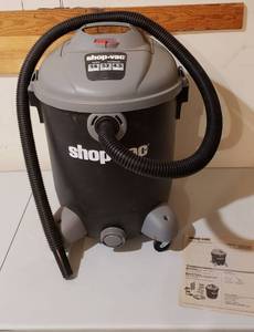 lot 4216 image: 14 Gal. Shop-Vac - Works Well