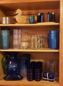 lot 4280 image: Lot of Glasses (GlassPlastic), Saltpepper Shakers, Napkin Holder, and Others