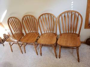lot 4316 image: Lot of (4) Wood Chairs
