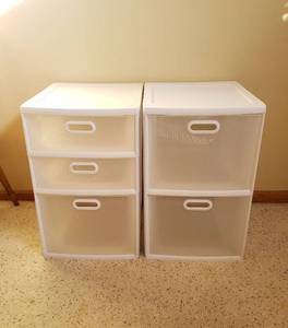 lot 4317 image: Lot of (2) Sterlite Drawer Storage Organizer