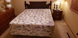 lot 4339 image: Queen Size Complete Bed - Headboard, Mattress (USA System Posture Plus), Matching Boxsprings, and Metal Frame