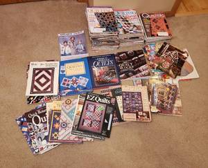 lot 4353 image: Large Lot of Quilting and Sewing Books and Magazines
