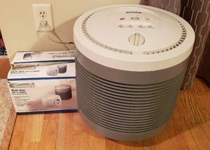 lot 4371 image: Kenmore Hepa 220 Air Cleaner with Replacement Pre-filters