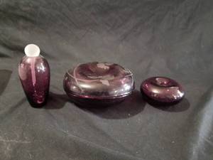 lot 7542 image: Purple Etched Glass Covered Dishes and Vase