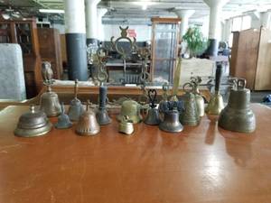 lot 7551 image: Lot of Metal Brass Bells