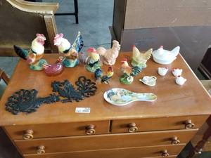 lot 7552 image: Chickens  Roosters Collection