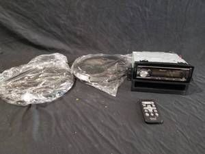 lot 7556 image: Pioneer CDSirius XMAux Car Stereo DEH-X6700BS w Remote and Speaker Face Plates